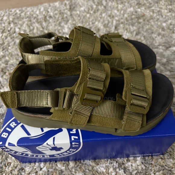 Birkenstock sandals men size 9 us. - Picture 4 of 11